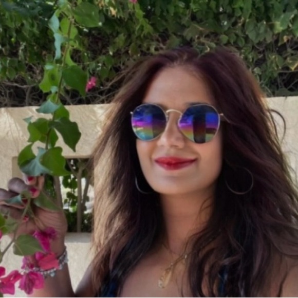 Meet your Posher, Grace - Picture 1 of 1